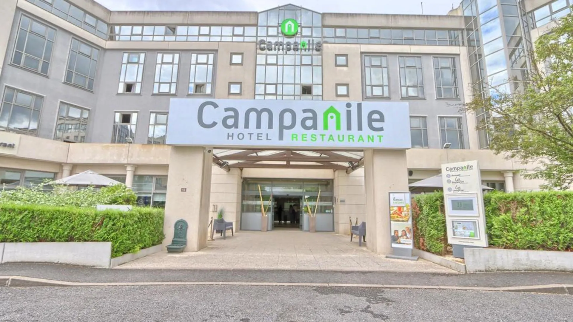 Hotel Campanile Roissy