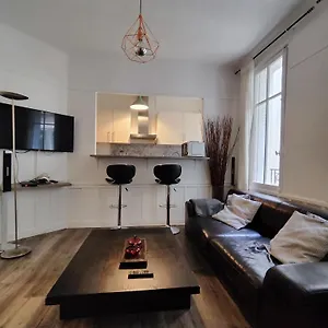 And Cozy 1b In The Heart Of Paris