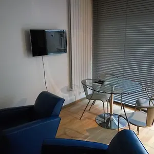 2 Pieces 40 M2, Dans Hyper Centre, Avec Piscine Au Rez De Chaussee , Grenoble France